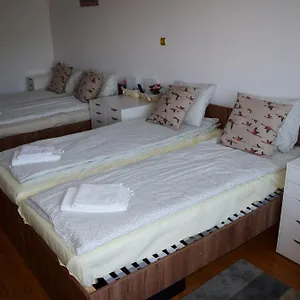  Bed & Breakfast Pensiunea - Cazare Si Evenimente